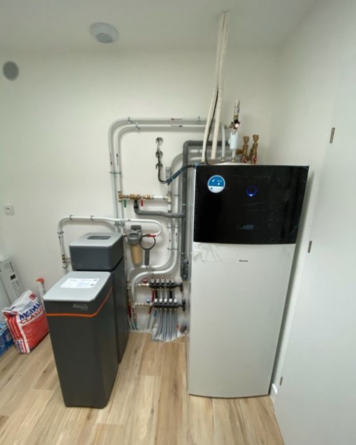 332574008_6179805042069896_4057713262703611625_n